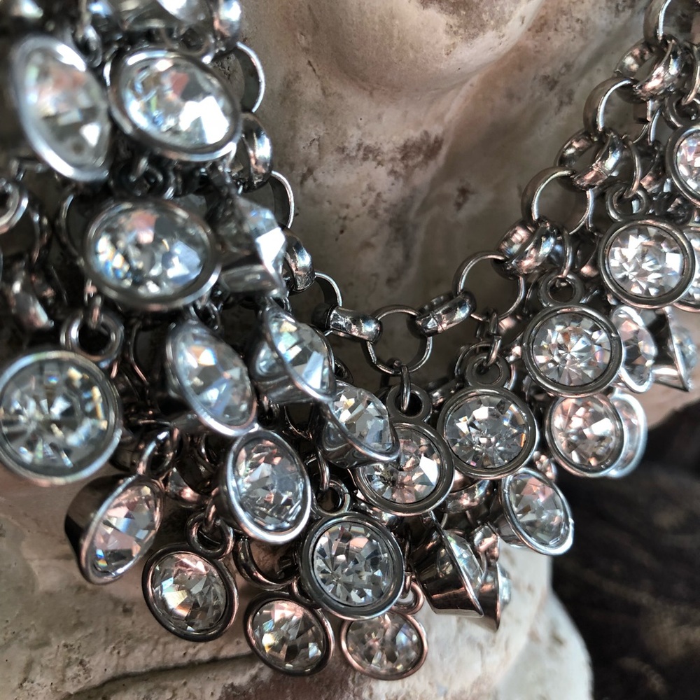 Gorgeous Bling Statement Necklace - Picture 2 of 7